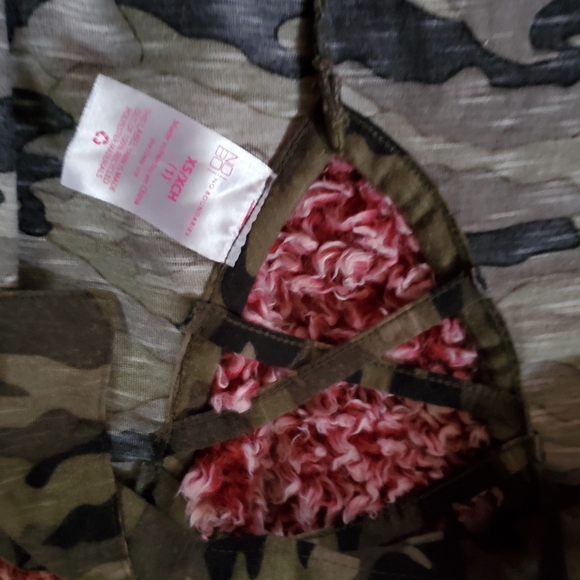 Shirt - Picture 2 of 2